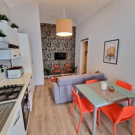 Casa Din Din Apartment ตูริน ภายนอก รูปภาพ