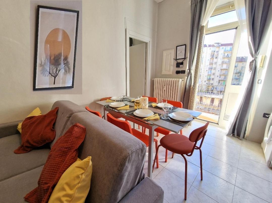 Casa Din Din Apartment ตูริน ภายนอก รูปภาพ