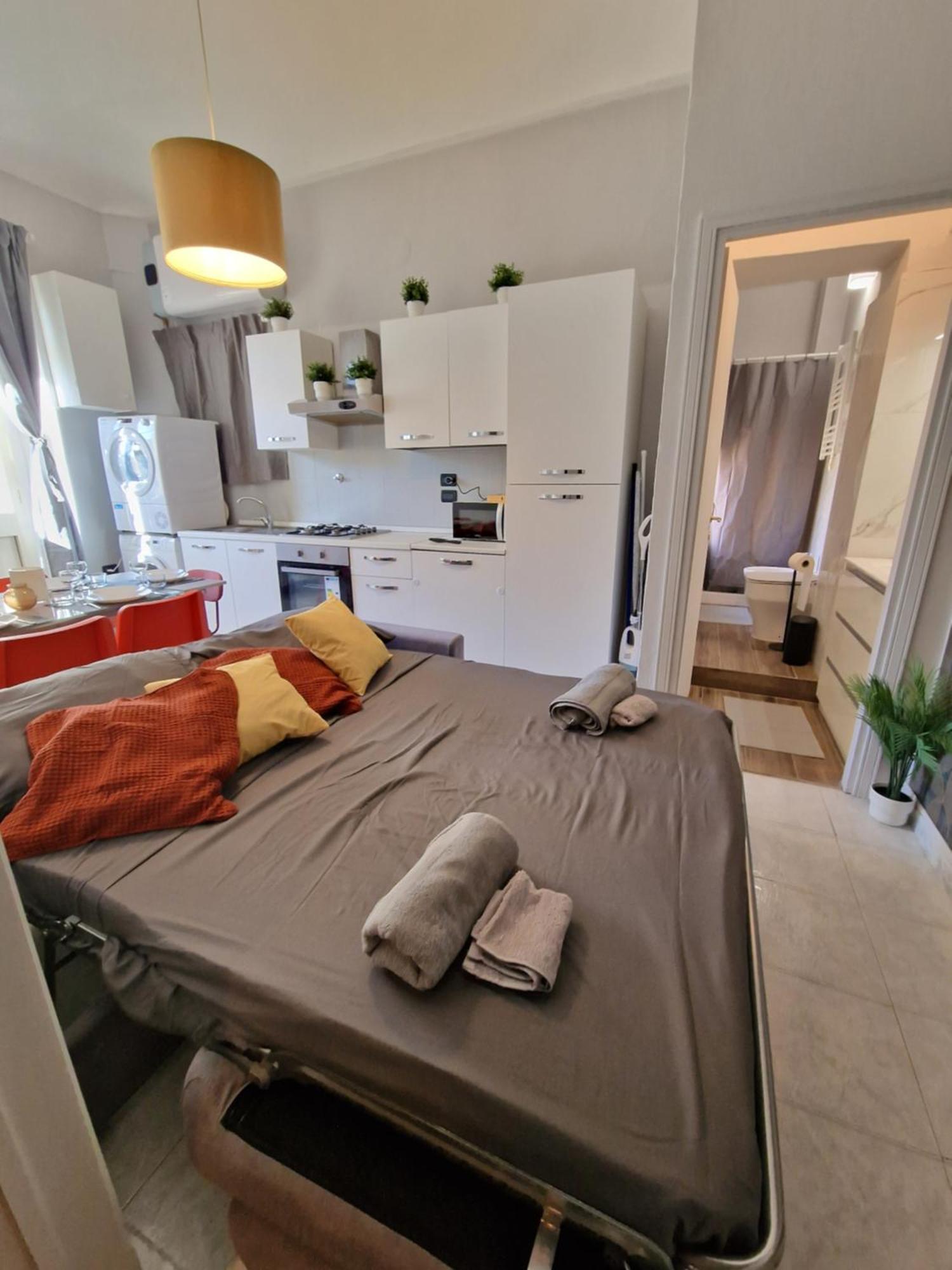 Casa Din Din Apartment ตูริน ภายนอก รูปภาพ