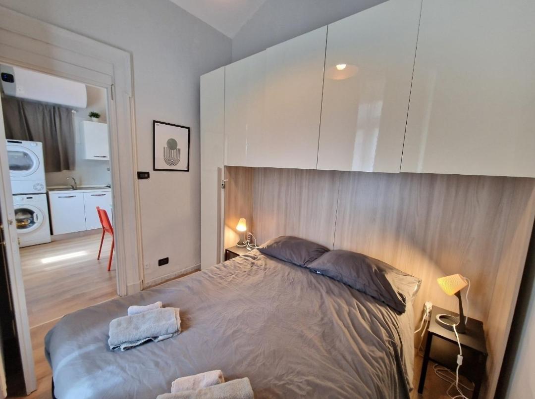 Casa Din Din Apartment ตูริน ภายนอก รูปภาพ