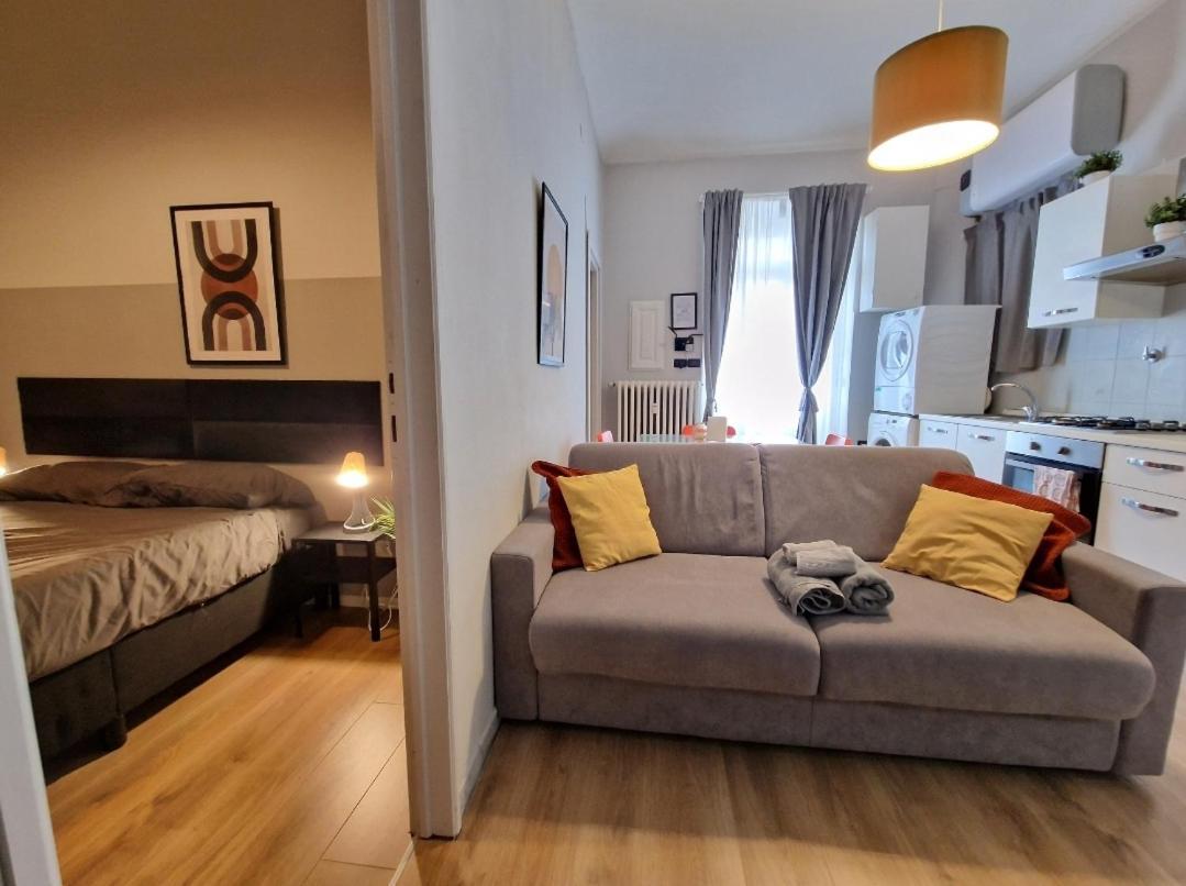 Casa Din Din Apartment ตูริน ภายนอก รูปภาพ